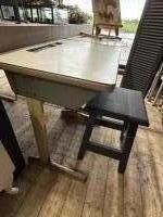 Vintage schoolbankje