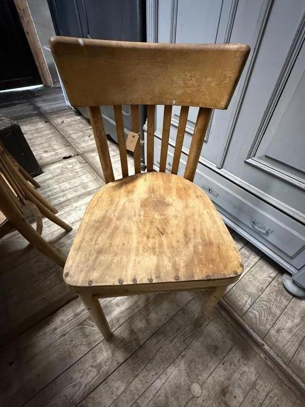 Brocante houten (eetkamer)stoel