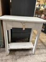 Vintage bijzettafel met lade